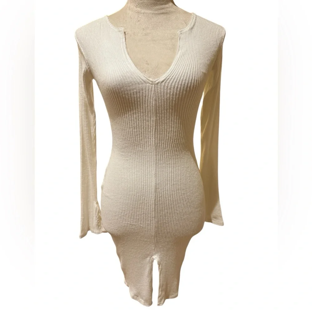 PrettyLittleThing Cream Brushed Rib Split Sleeve Mini Dress Size US4 NWT - Picture 6 of 12